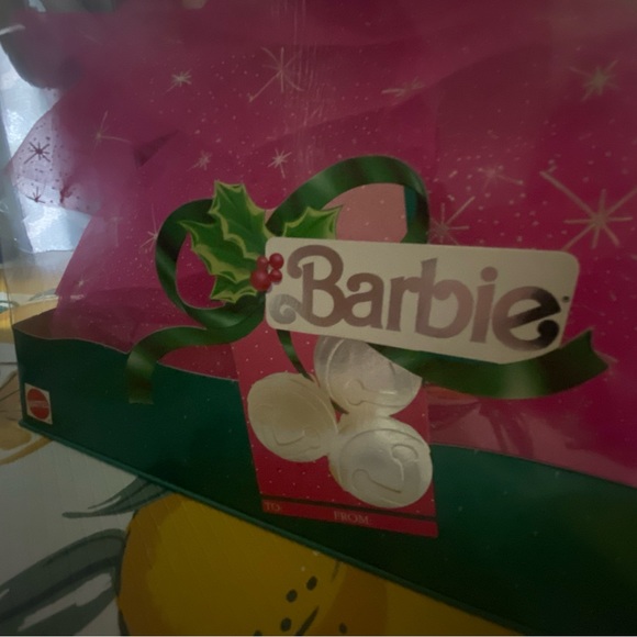 1990 Holiday Barbie NIB - Picture 2 of 6